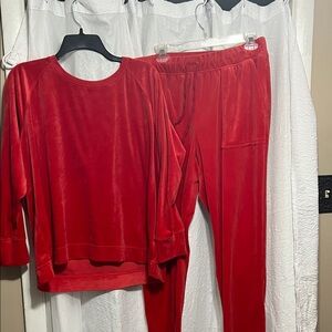 Time and Tru Vibrant Velour Red Lounge Set